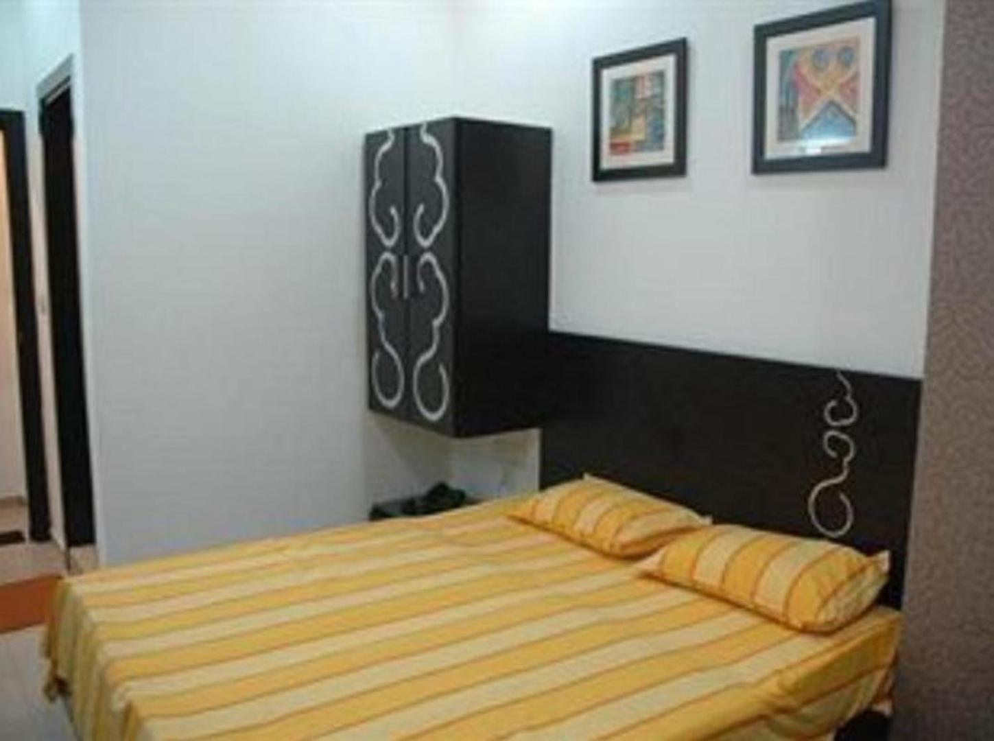 Hotel Chanchal Continental - 02 Mins From New Delhi Railway Station Extérieur photo
