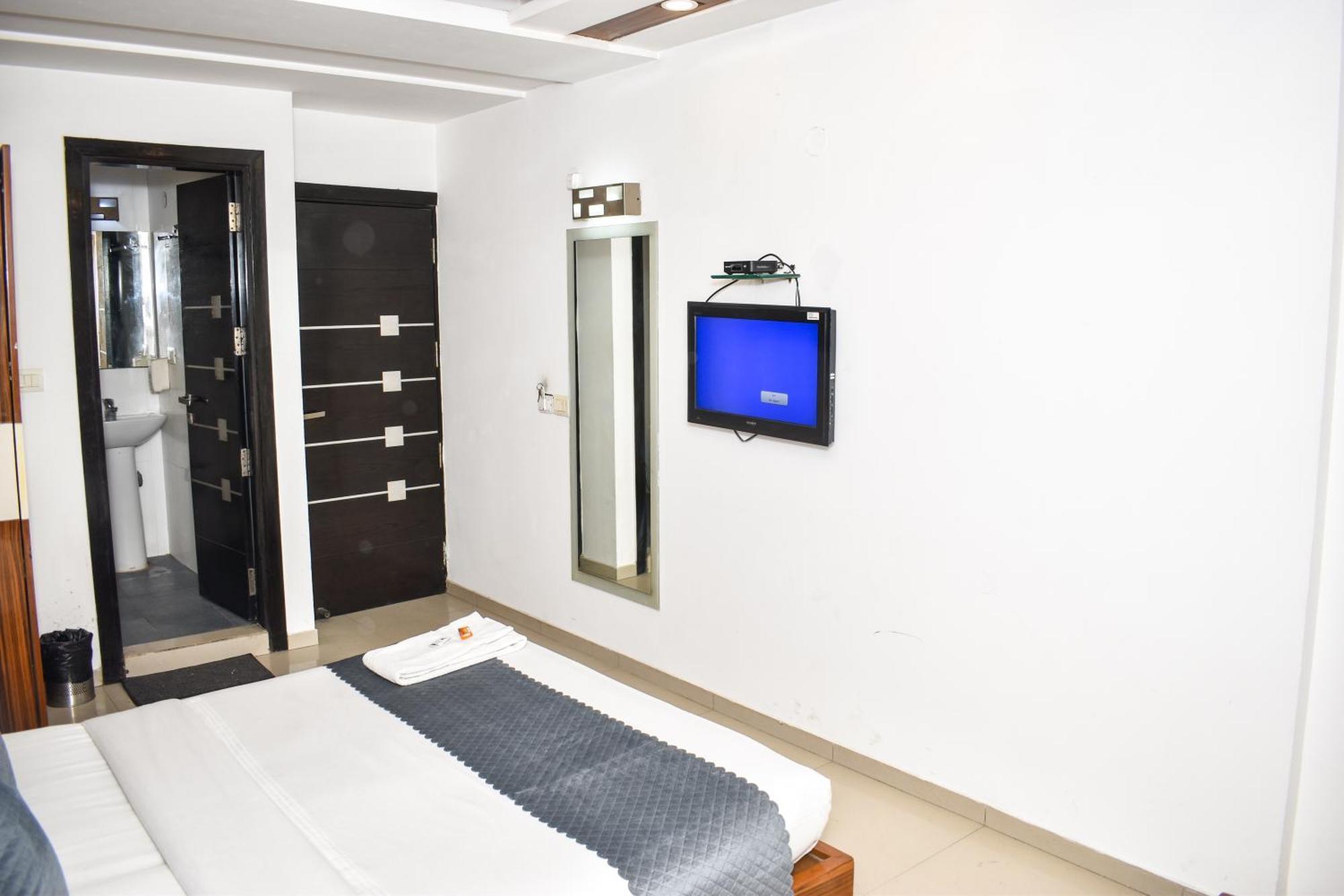 Hotel Chanchal Continental - 02 Mins From New Delhi Railway Station Extérieur photo