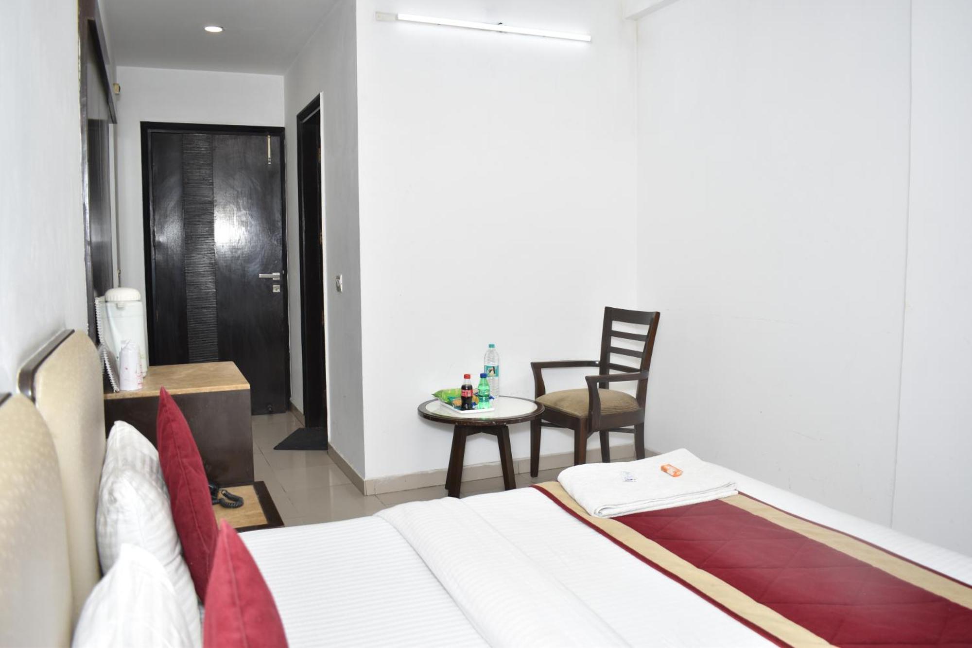 Hotel Chanchal Continental - 02 Mins From New Delhi Railway Station Extérieur photo