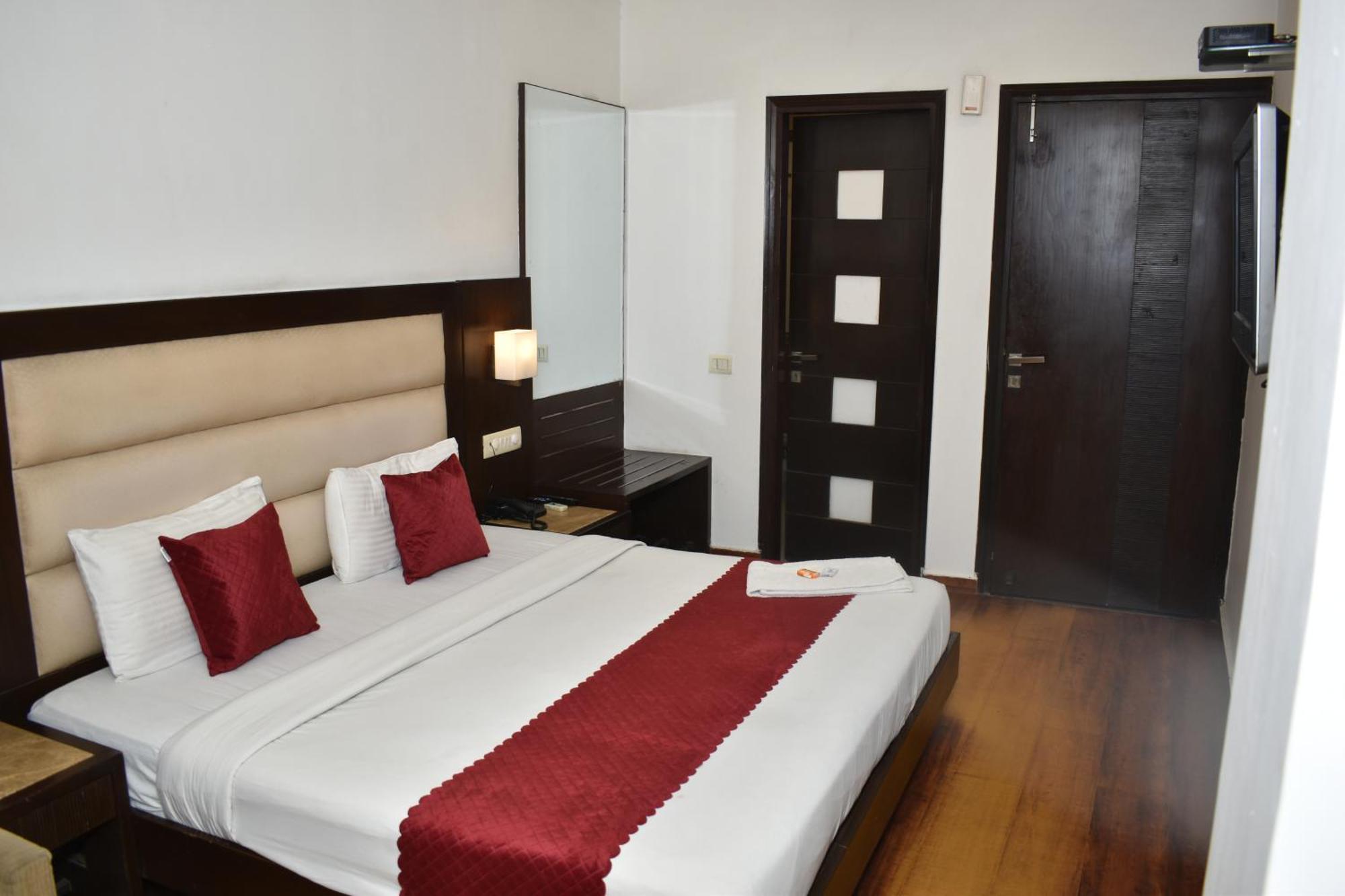 Hotel Chanchal Continental - 02 Mins From New Delhi Railway Station Extérieur photo