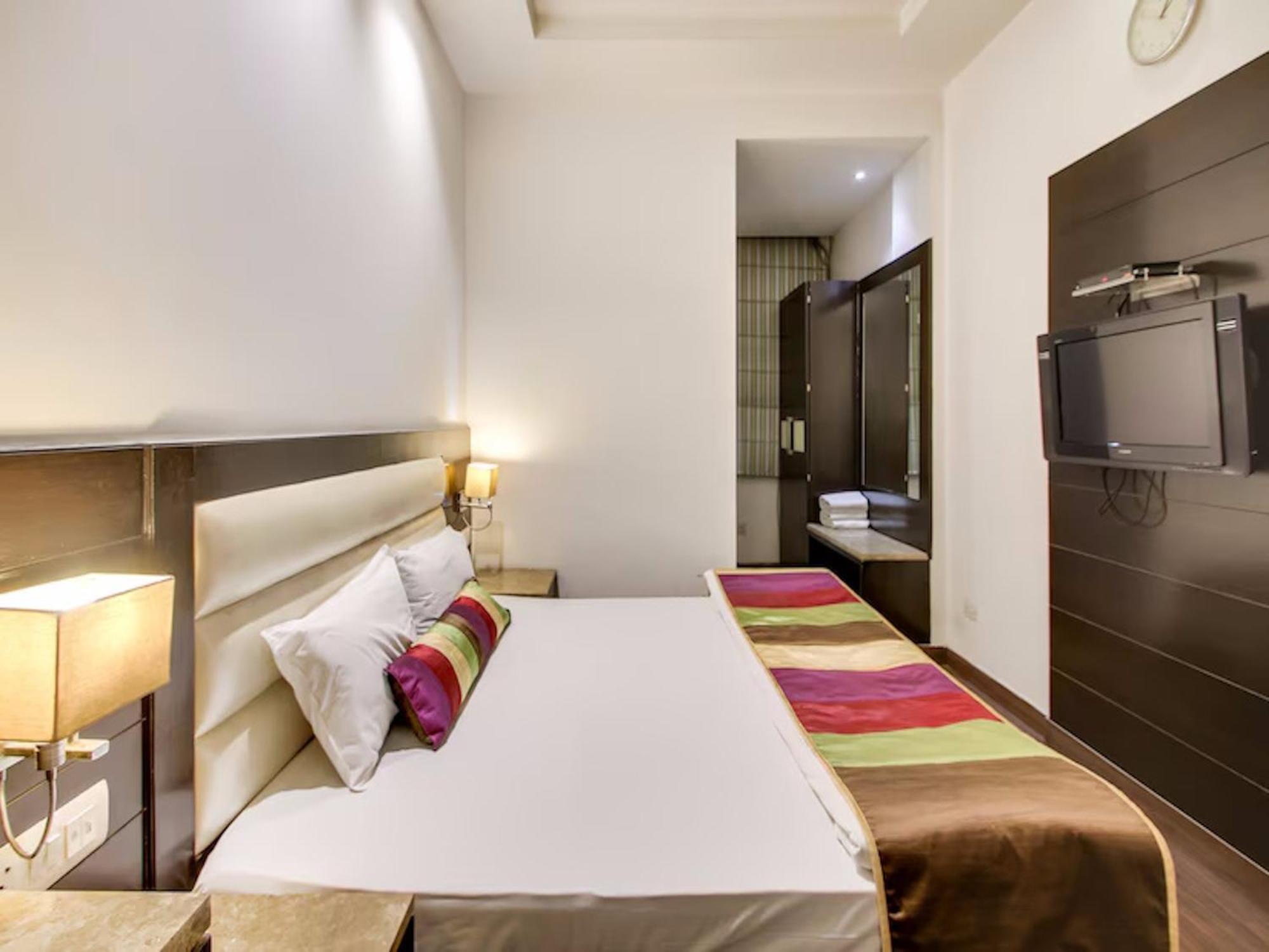 Hotel Chanchal Continental - 02 Mins From New Delhi Railway Station Extérieur photo