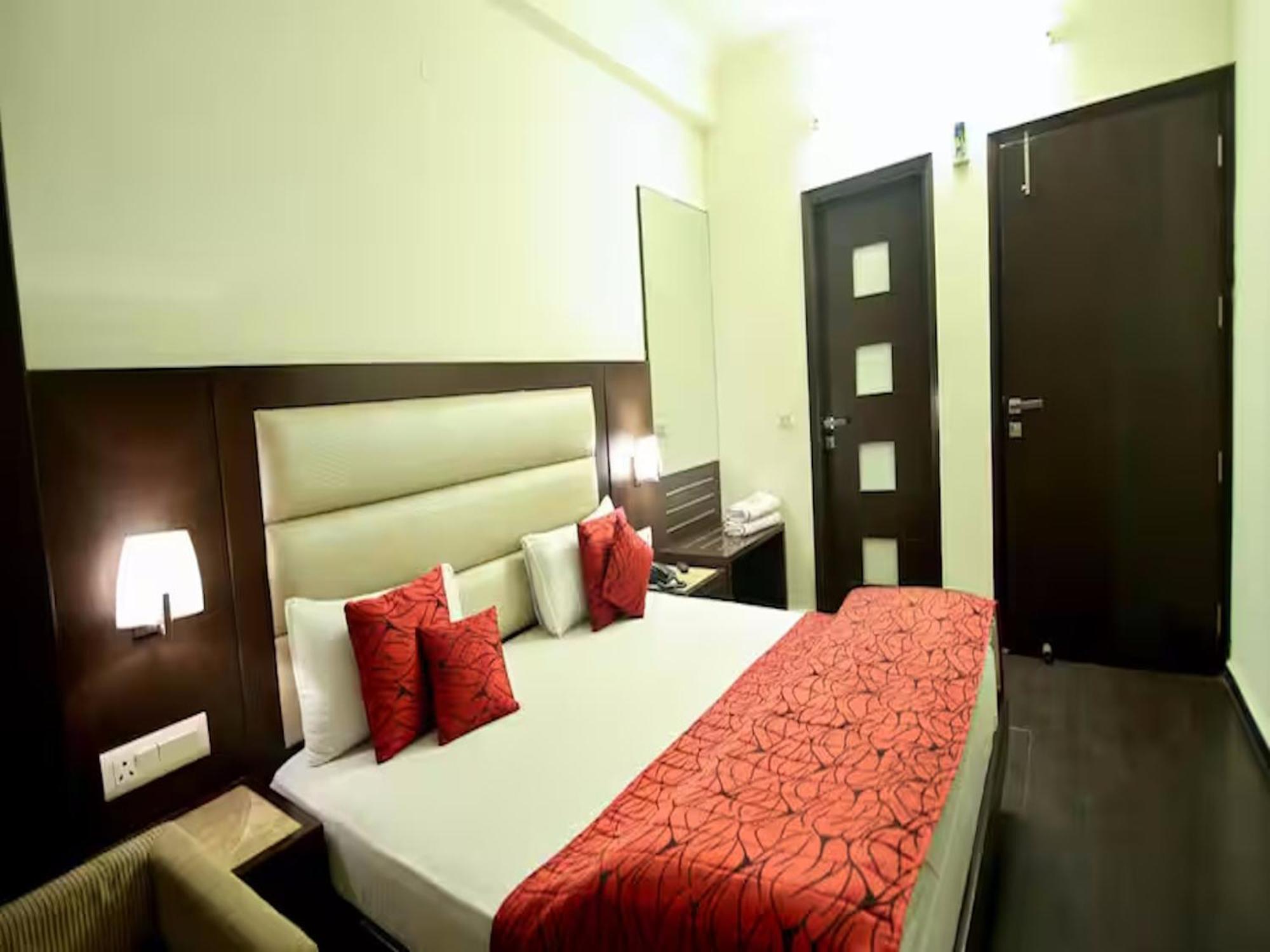 Hotel Chanchal Continental - 02 Mins From New Delhi Railway Station Extérieur photo